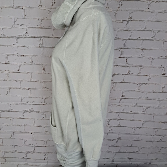 Lululemon Don't Hurry Be Happy Pullover - Picture 5 of 11